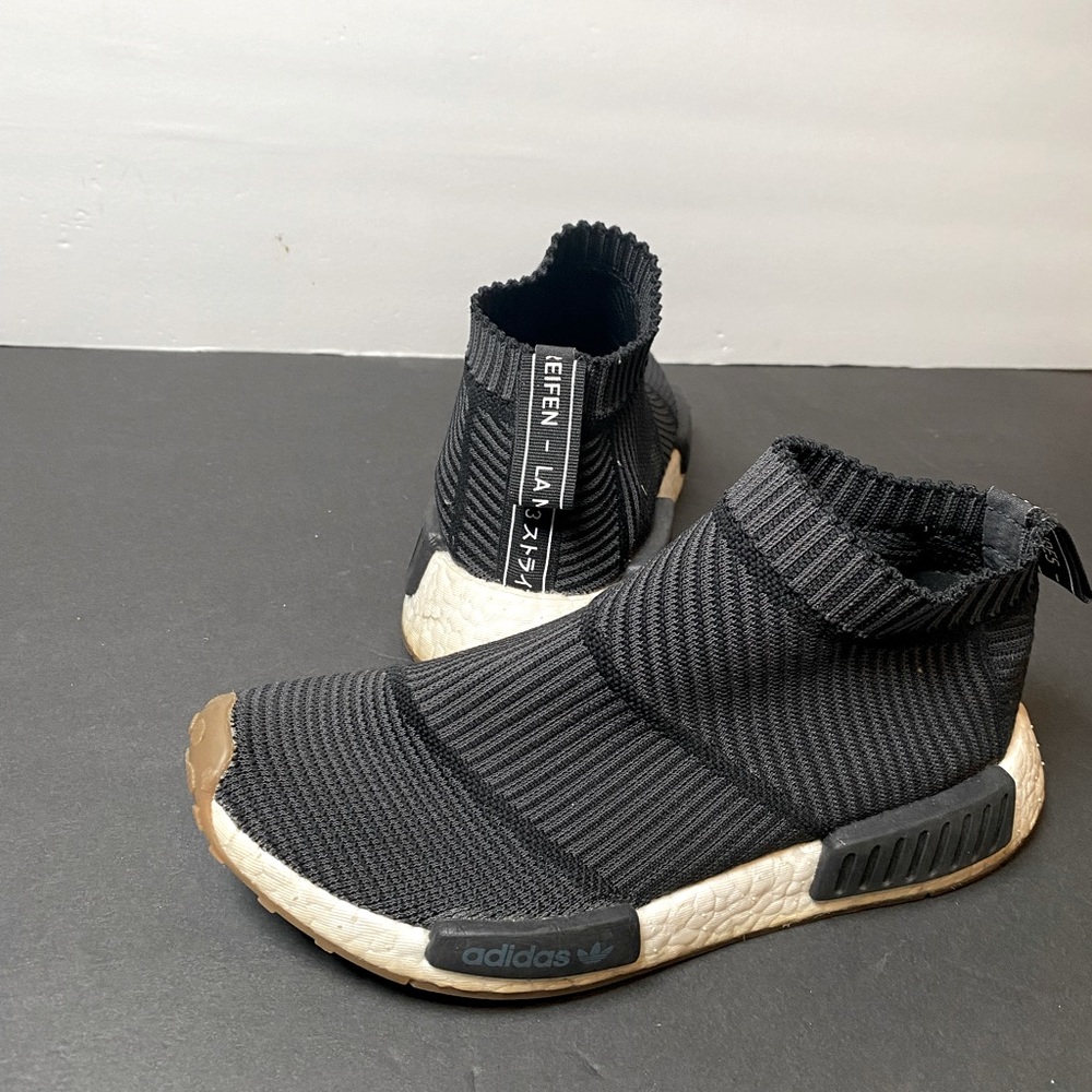 Adidas sneakers black and white